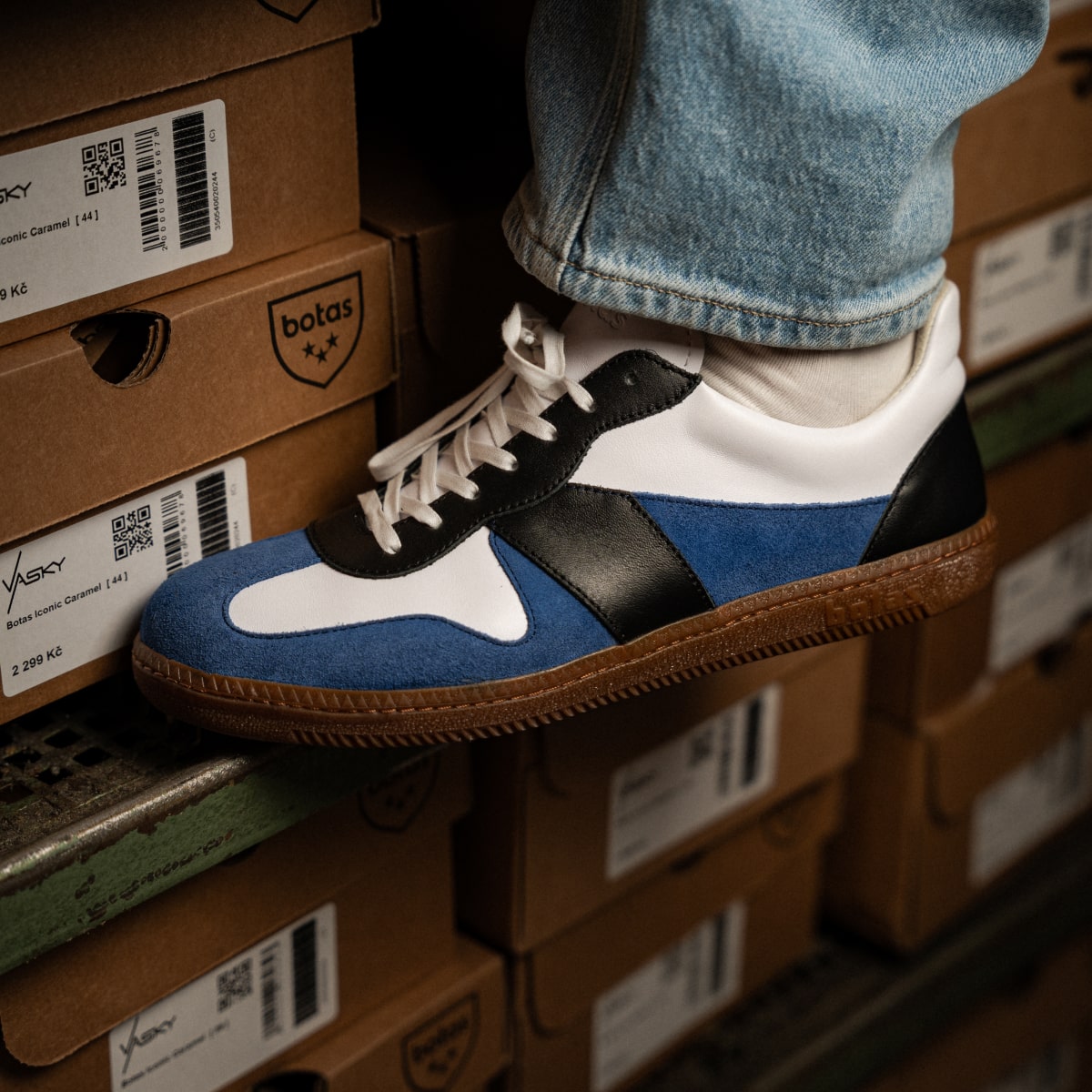 Botas × Footshop Royal kožené tenisky modré Vasky